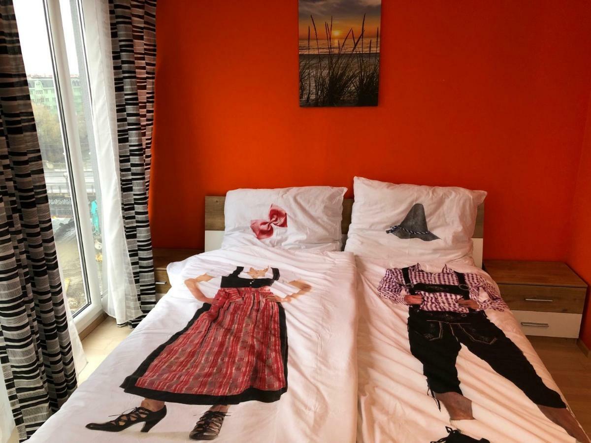 Kmheim, Cozy 103M2 Apartment, With 3 Bedroom And Covered Free Parking Place, Close To City Center Štýrský Hradec Exteriér fotografie