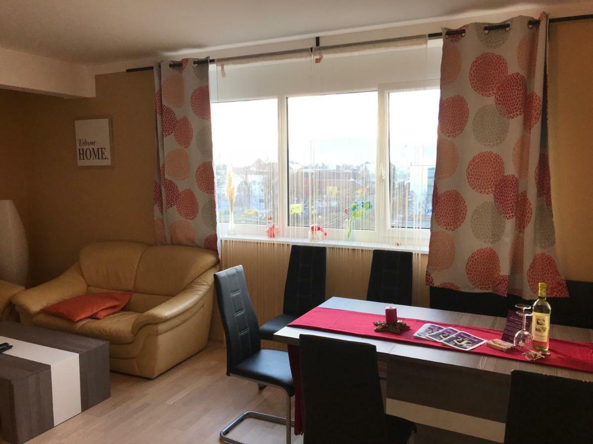 Kmheim, Cozy 103M2 Apartment, With 3 Bedroom And Covered Free Parking Place, Close To City Center Štýrský Hradec Exteriér fotografie